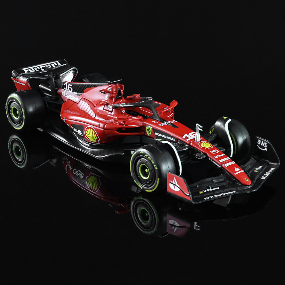 부바고 1:43 신형 2023 F1 스쿠데리아 페라리  - Model Kit Alfa Romeo 리뷰 및 가격